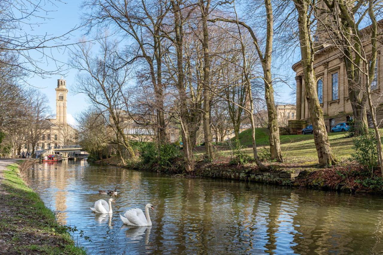 Riverside Balcony Apartment With Parking Just Minutes To Saltaire Shipley (West Yorkshire) Exterior foto